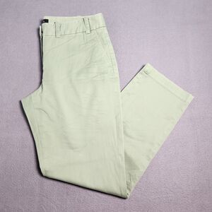 Talbots Women 6 Green Signature Mid Rise Straight Leg Chino Pants